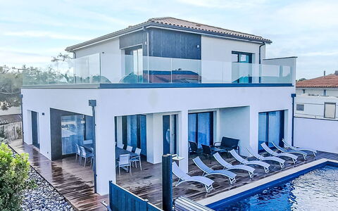 Villa Dune: Blauw, Architectuur, Balkon, Huis, Samengesteld Materiaal, Zwembad, Villa, Landgoed, Hotel, Toevlucht