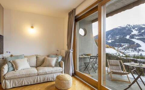 Baita Bucaneve: Interieur Ontwerp, Meubilair, Kamer, Plafond, Flooring, Verdieping, Stoel, Woonkamer, Bankstel, Hardwood