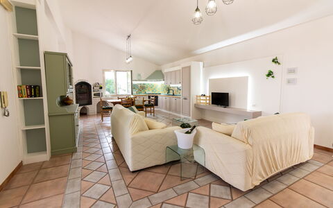Villa Ninfa: Interieur Ontwerp, Meubilair, Flooring, Verdieping, Bankstel, Plafond, Hout, Kamer, Woonkamer, Verlichting