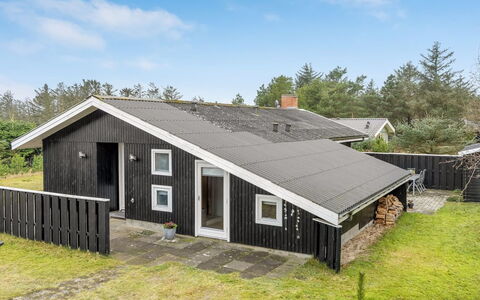 Gidske - 850M from the Sea: Dak, Huis, Huis, Verblijf, Deur, Siding, Dek, Veranda, Plank, Hardwood