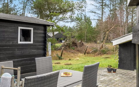 Gidske - 850M from the Sea: Dak, Huis, Huis, Verblijf, Deur, Siding, Dek, Veranda, Plank, Hardwood