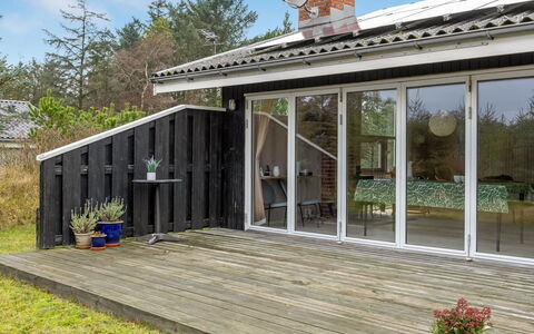 Gidske - 850M from the Sea: Dak, Huis, Huis, Verblijf, Deur, Siding, Dek, Veranda, Plank, Hardwood