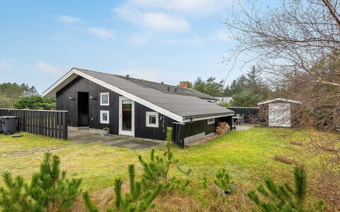 Gidske - 850M from the Sea: Dak, Huis, Huis, Verblijf, Deur, Siding, Dek, Veranda, Plank, Hardwood