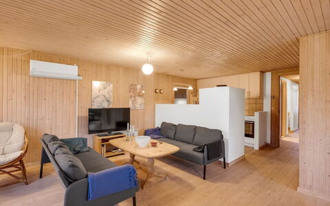 Gidske - 850M from the Sea: Dak, Huis, Huis, Verblijf, Deur, Siding, Dek, Veranda, Plank, Hardwood