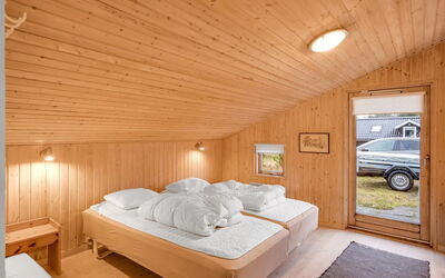 Gidske - 850M from the Sea