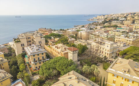 Torre Dell'Amore, Genova, Seaview: Stad, Gebouw, Stedelijk Gebied, Woongebied,  Dorf\, Buurt, Landschap, Huis, Stedelijk Ontwerp, Menselijke Nederzetting