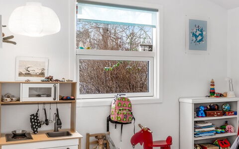 Antti - from the Sea: Interieur Ontwerp, Meubilair, Flooring, Kamer, Verlichting, Verdieping, Huis, Stellingen, Plank