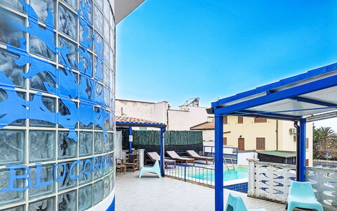 Blu Corallo: Blauw, Samengesteld Materiaal, Zwembad, Appartement, Schaduw, Hotel, Toevlucht