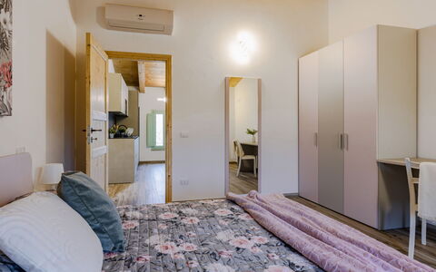 Zena Apartment: Interieur Ontwerp, Meubilair, Flooring, Verdieping, Plafond, Hout, Kamer, Textiel, Slaapkamer, Bed