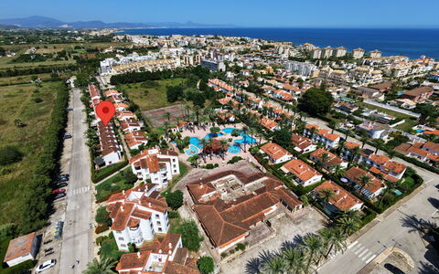 Dénia 631: Zwembad, Toevlucht, Eco Hotel, Buitenmeubels, Badplaats, Hotel, Badplaats, Hacienda, Villa