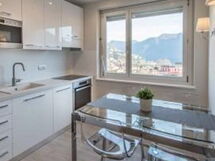 Elegante Penthouse-Wohnung mit Seeblick