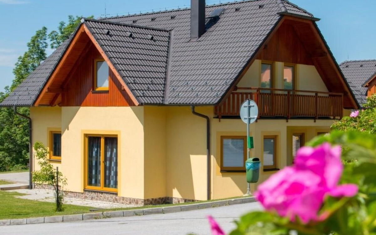 Ferienvilla Gamma mit Blick auf das Wasser