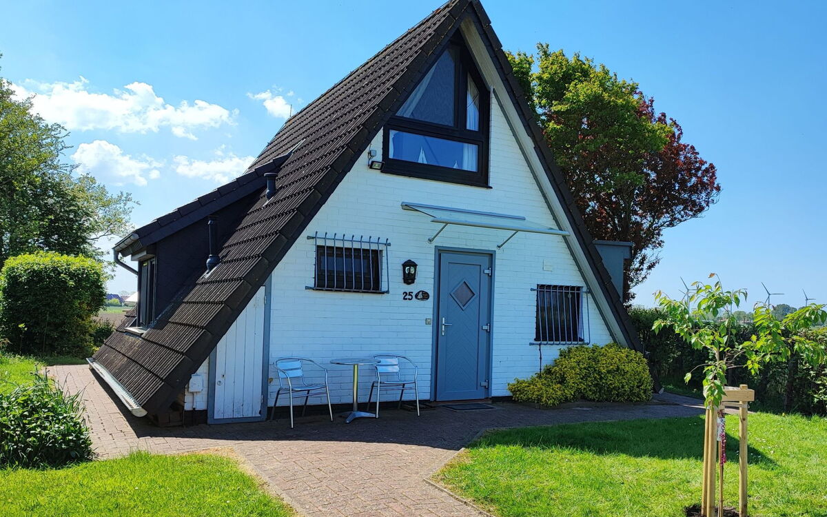 Nurdachhaus Klabautermann mit Terrasse und Garten