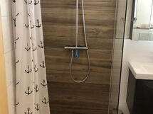 E21 Freistehendes Haus mit Garten und Deichblick