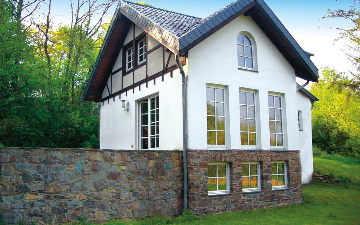 Fachwerkhaus mit Garten, Grill und Terrasse