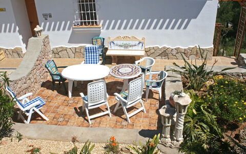 Monte Y Mar: Eigendom, Patio, Huis, Backyard, Onroerend Goed, Kamer, Gebouw, Huis, Vakantie, Meubilair