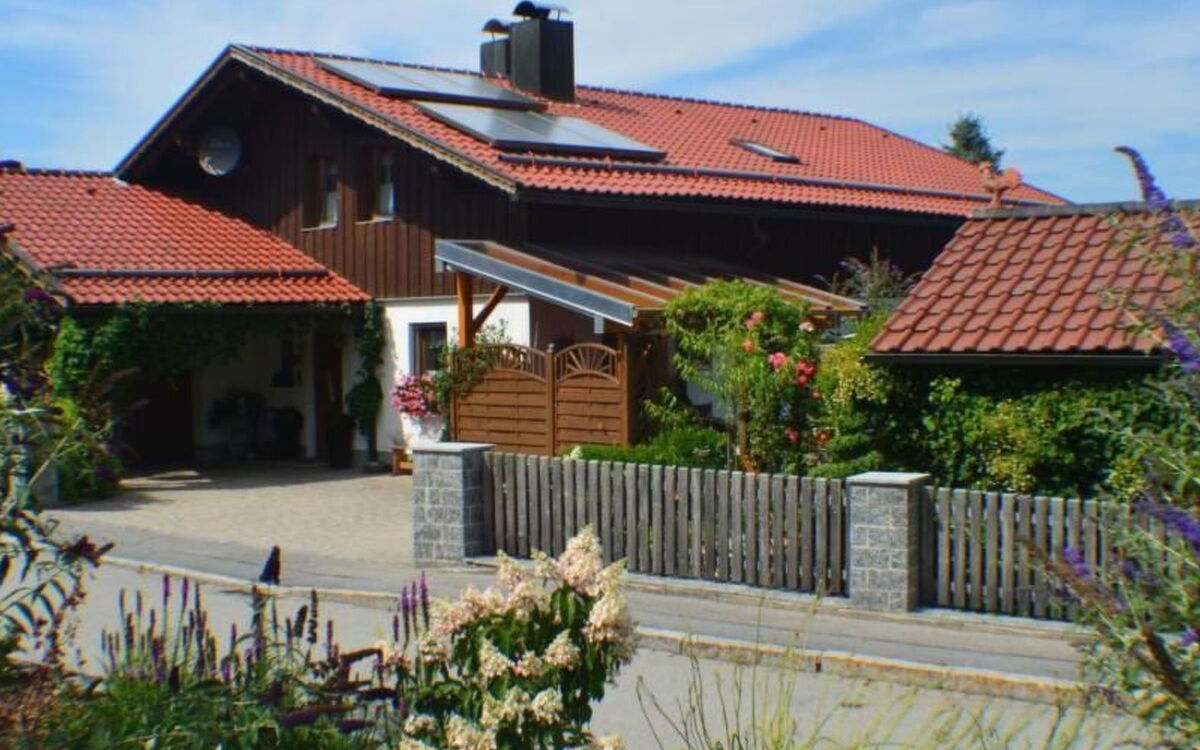 Gemütliche Ferienwohnung in Weiherhäuser mit Garte