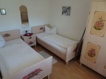 Kleines Ferienhaus mit Garten und Grill in Garitz