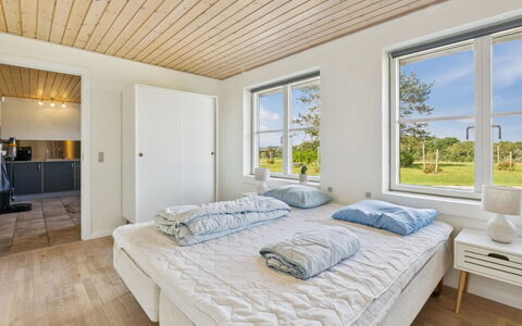 Fridhild - 150M to the Fjord: Verblijf, Backyard, Werf, Garden Gebouwen, Schuur, Siding, Buitenmeubels, Blokhut, Outdoor Structuur, Keet