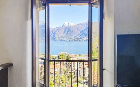 Lakeview Menaggio: Bergketen, Glas, Balkon, Eco Hotel, Ridge, Beits, Hardwood, Kamerplant, Daylighting