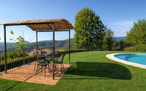 L'Oasi del Poggio: Blauw, Woongebied, Voorstad, Landgoed, Landscaping, Haag