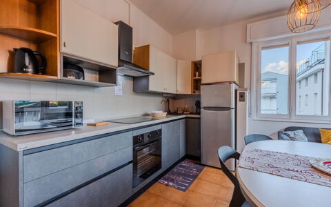 Ca dei Noni: Major Appliance, Keuken, Toestel Van De Keuken, Countertop, Interieur Ontwerp, Appartement, Flooring, Verdieping, Cabinetry, Kamer