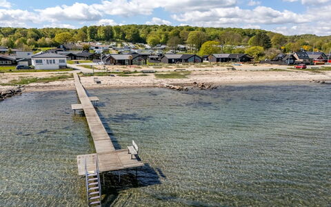 Catalina - 30M from the Sea: Meubilair, Hout, Interieur Ontwerp, Flooring, Verdieping, Stoel, Kamer, Plafond, Woonkamer, Appartement