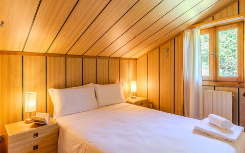 Erika: Hout, Interieur Ontwerp, Verdieping, Plafond, Beits, Hardwood, Bed, Slaapkamer, Plank, Toevlucht