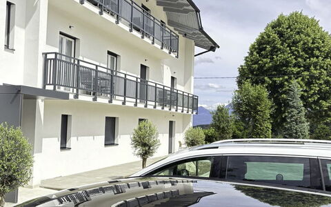 Sankt Jakob im Rosental 1: Facade,  Dorf\, Woongebied, Stedelijk Ontwerp, Huis, Appartement, Balkon, Gemengd Gebruik, Hotel, Villa
