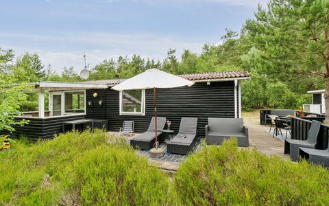 Huanca - 500M from the Sea: Hout, Meubilair, Appartement, Kamer, Plafond, Beits, Stoel, Hardwood, Vernis, Timmerhout