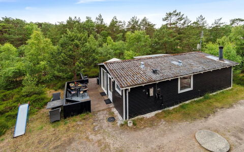 Huanca - 500M from the Sea: Hout, Meubilair, Appartement, Kamer, Plafond, Beits, Stoel, Hardwood, Vernis, Timmerhout