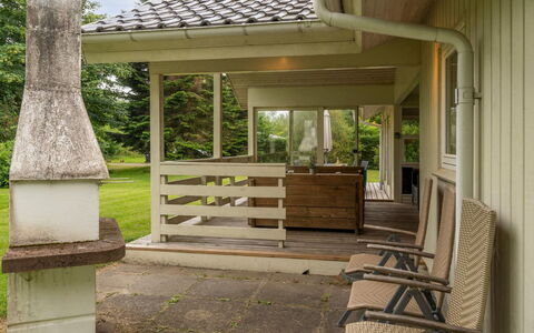 Ilwith - 400M from the Sea: Verblijf, Backyard, Werf, Garden Gebouwen, Schuur, Siding, Buitenmeubels, Blokhut, Outdoor Structuur, Keet