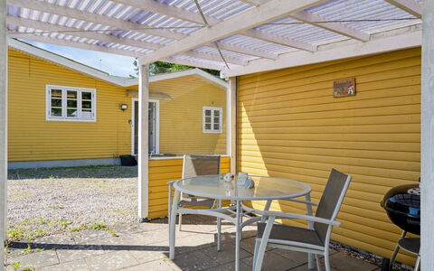 Senija - 6.5Km from the Sea: Huis, Dak, Huis, Deur, Verblijf, Schaduw, Tuin, Groundcover, Veranda, Werf