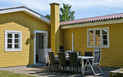 Senija - 6.5Km from the Sea: Huis, Dak, Huis, Deur, Verblijf, Schaduw, Tuin, Groundcover, Veranda, Werf