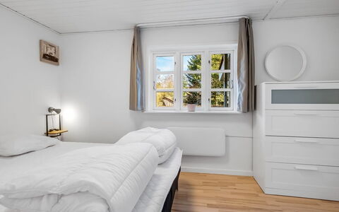Senija - 6.5Km from the Sea: Slaapkamer, Bed, Bedding, Laken, Huis, Appartement, Bed Frame, Hoofdkussen, Kussen Gooien, Linens