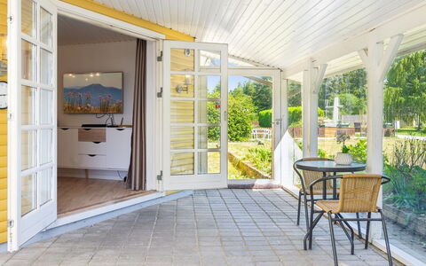 Senija - 6.5Km from the Sea: Hout, Flooring, Interieur Ontwerp, Verdieping, Deur, Meubilair, Plafond, Huis, Stoel, Veranda