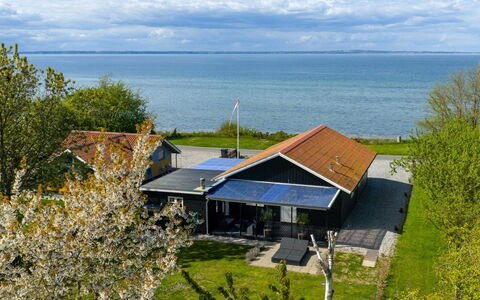 Sada - 30M from the Sea: Huis, Huis, Verblijf, Dak, Landgoed, Kust, Kust, Eco Hotel, Toevlucht, Boerderij