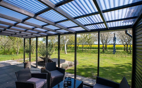 Sada - 30M from the Sea: Meubilair, Interieur Ontwerp, Hout, Plafond, Flooring, Verdieping, Houten Vloer, Keuken En Eettafel, Tafel, Lichte Inrichting