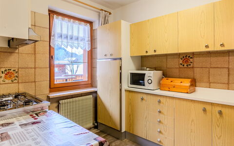 Cristina: Keuken, Hout, Flooring, Interieur Ontwerp, Major Appliance, Verdieping, Toestel Van De Keuken, Plafond, Kamer, Cabinetry