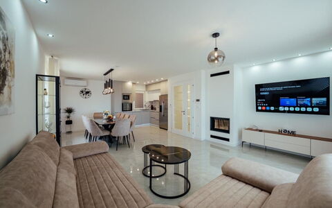 Villa Budimir: Meubilair, Interieur Ontwerp, Flooring, Bankstel, Verdieping, Woonkamer, Plafond, Kamer, Appartement, Verlichting