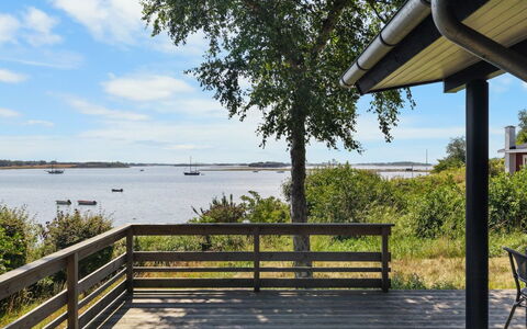 Edvardsine - 40M from the Sea: Blauw, Verblijf, Huis, Huis, Boerderij, Landgoed, Siding