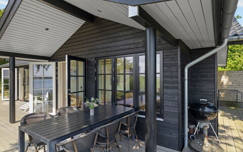 Edvardsine - 40M from the Sea: Blauw, Verblijf, Huis, Huis, Boerderij, Landgoed, Siding