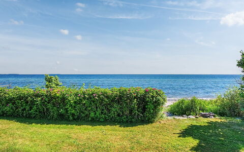 Astrath - 10M from the Sea: Blauw, Water, Zwemwater, Watervoorraden, Groen, Horizon, Zee, Zomer, Kust En Oceanic Landvormen, Oceaan