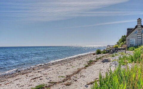 Astrath - 10M from the Sea: Blauw, Water, Kust, Kust En Oceanic Landvormen, Zee, Kust, Strand, Landschap, Verblijf, Oceaan