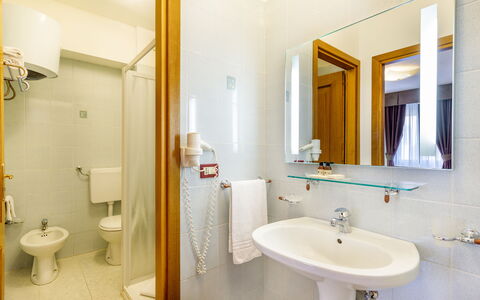 Alghero Residence, Seaside Apartments: Interieur Ontwerp, Flooring, Verdieping, Plafond, Meubilair, Verlichting, Kamer, Slaapkamer, Fotolijst, Bed Frame