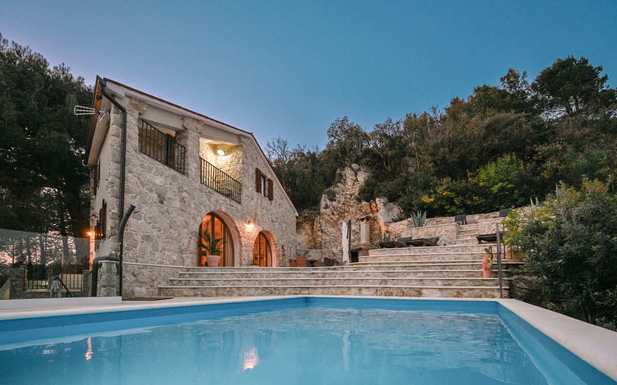 Villa Bogijeva Cliff House, Stunning View