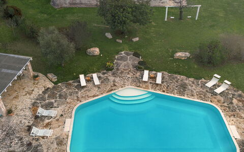 Trulli Experience, Pool, Monopoli: Zwembad, Vrije Tijd, Recreatie, Vakantie, Buitenmeubels, Toevlucht, Flagstone, Villa, Hacienda, Waterpartij