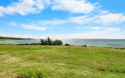 Ubavka - 100M from the Sea