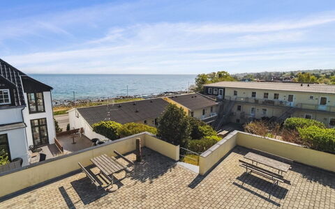 Juna - 50M from the Sea: Blauw, Verblijf, Huis, Huis, Boerderij, Landgoed, Siding