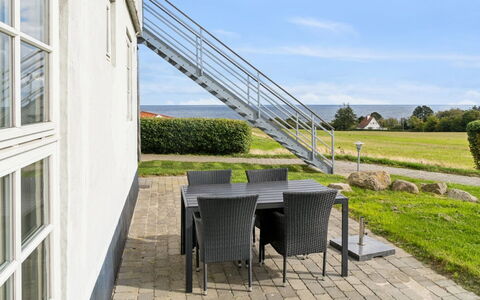 Rafn - 400M from the Sea: Architectuur, Dak, Huis, Samengesteld Materiaal, Daylighting, Siding, Oprit